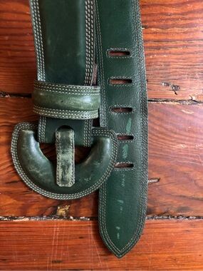 Women's Green Leather Like Belt with Rounded Buckle